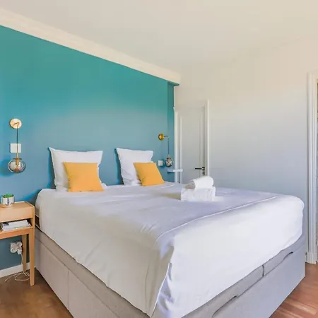 Apartment Spacious Roof Terrace Apartment Nice