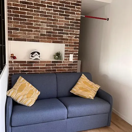 Apartment Spacious Roof Terrace Apartment Nice