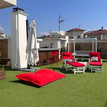 Spacious Roof Terrace Apartment Apartment
