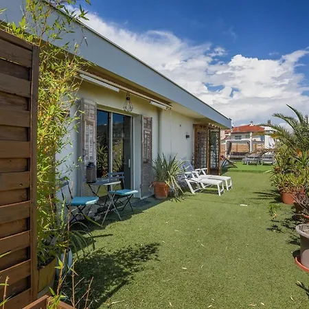 Spacious Roof Terrace Apartment Apartment Nice